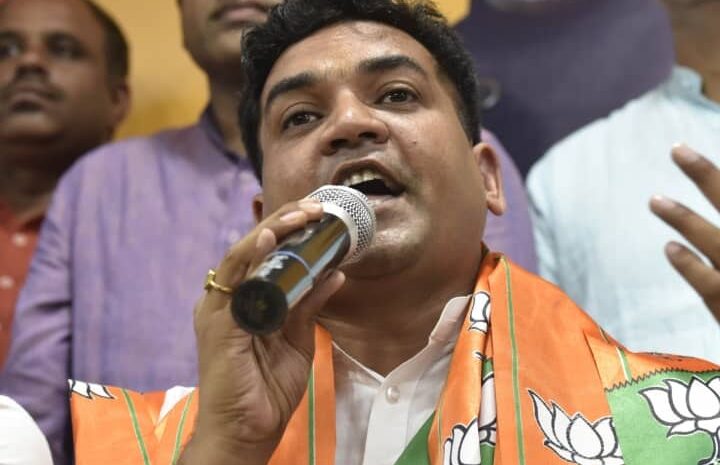  दिल्ली विधानसभा अध्यक्ष का CBI मुख्यालय के बाहर तालियां बजाना शर्मनाक-कपिल मिश्रा