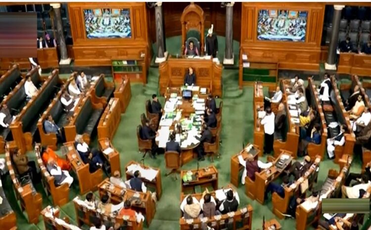 संसद में विपक्ष का भारी हंगामा,लोकसभा- राज्यसभा की कार्यवाही 2 बजे तक स्थगित