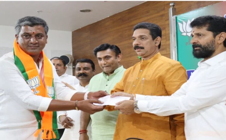  कर्नाटक चुनाव से पहले BJP में शामिल हुए JDS पूर्व सांसद लीडर शिवाराम गौड़ा,कहा-घर में हुई वापसी