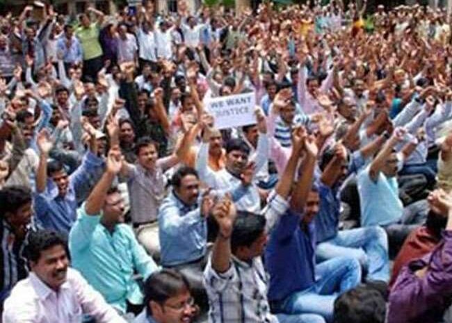 सरकार के चेतावनी के बाद भी बड़े आंदोलन की तैयारी में नियोजित शिक्षक,20 मई को पटना में करेंगे हल्लाबोल