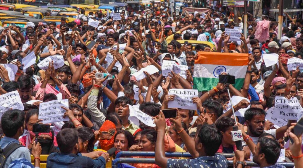 नीतीश सरकार का नया फरमान हुआ जारी,BBA,BCA,B-TECH डिग्रीधारी अभ्यर्थी नहीं बन सकेंगे बिहार में शिक्षक 1 IMG 20230521 WA0064