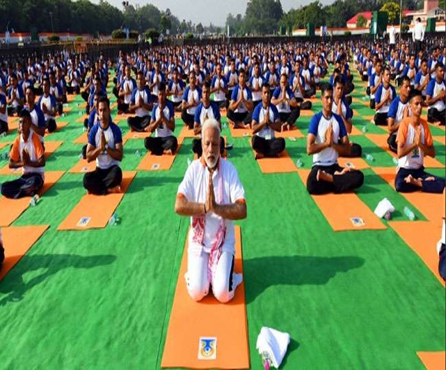 03 06 2019 pm yoga 19279548