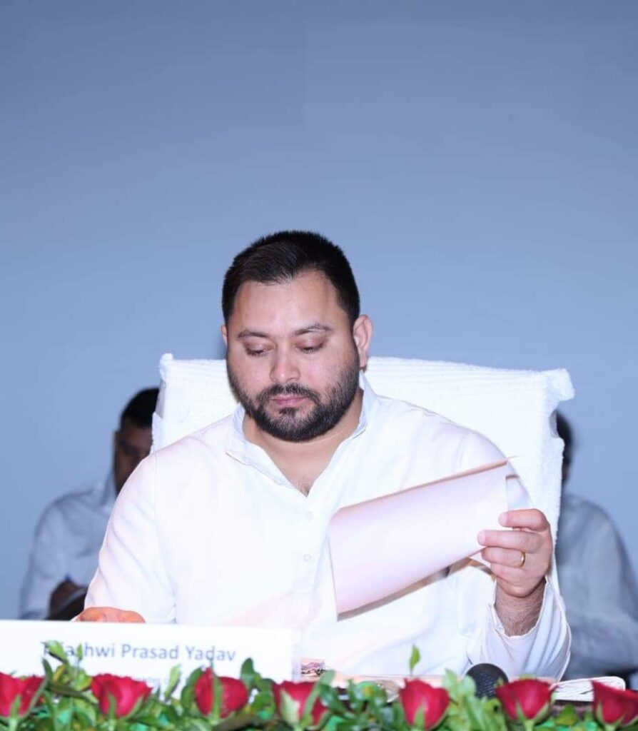 पूर्व केंद्रीय मंत्री ने तेजप्रताप यादव के आरोपों पर किया पलटवार,कहा-भगवान उन्हें सद्बुद्धि दें.. 2 FB IMG 1686044980351