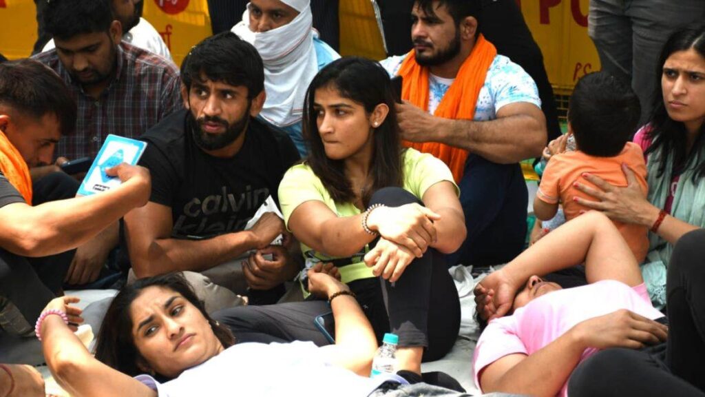 महिला पहलवानों को लेकर पीएम के चुप्पी पर बोले कपिल सिब्बल,'सरकार सबके साथ नहीं,बल्कि बृजभूषण के साथ है' 2 IMG 20230602 WA0024 1