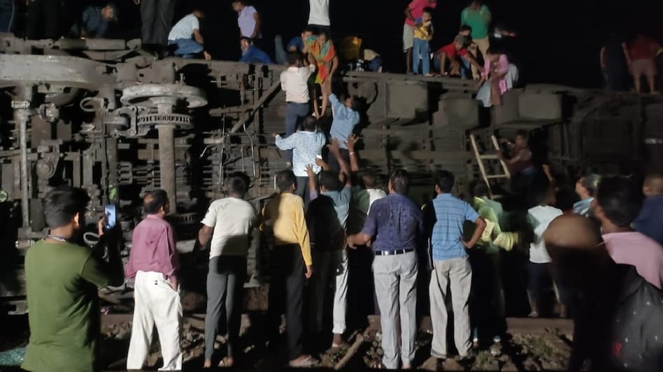 ओडिशा में हुआ बड़ी ट्रेन हादसा,कई लोगों की जख्मी होने की मिली खबर 1 IMG 20230602 WA0081