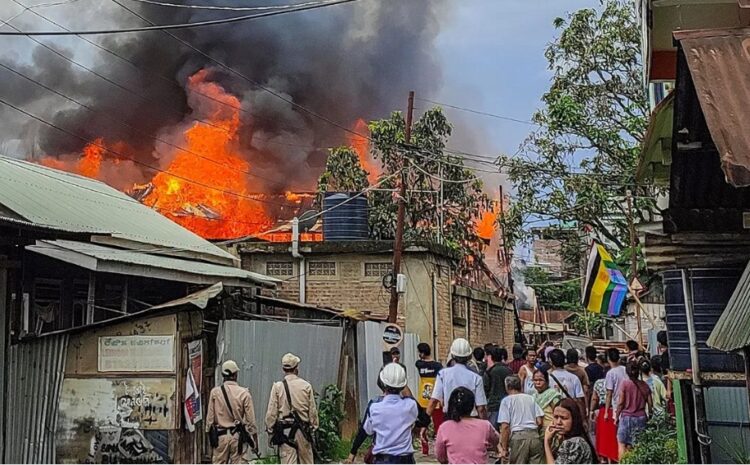 मणिपुर में फिर भड़की हिंसा,नहीं थम रहा फायरिंग,आगजनी की कोशिश,सुरक्षाबलों पर हमला