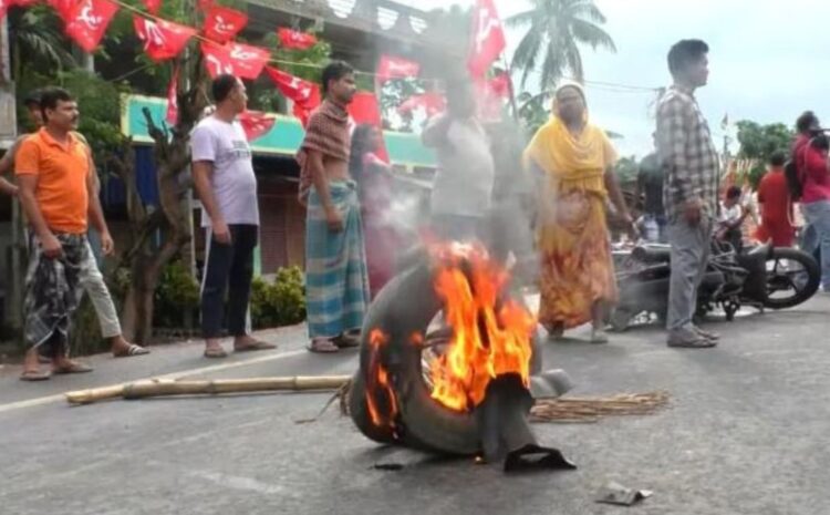 बंगाल पंचायत चुनाव में हिंसा जारी,मतदान शुरू होते 3 लोगों की हत्या,लूटपाट-आगजनी
