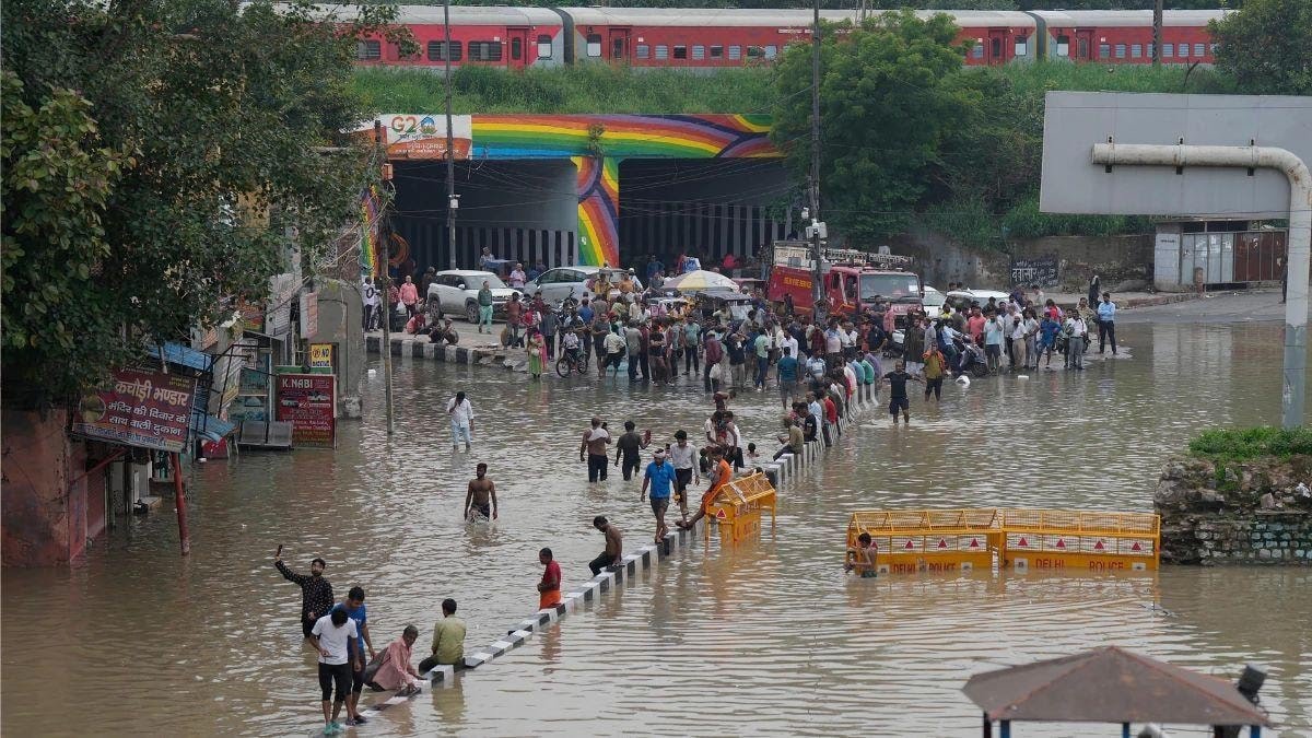 dailalai kaa yamaunaa baajaara