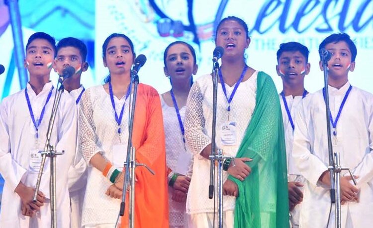 समूह गान, चित्रकला एवं कोरियोग्राफी में छात्रों ने बिखेरा जलवा