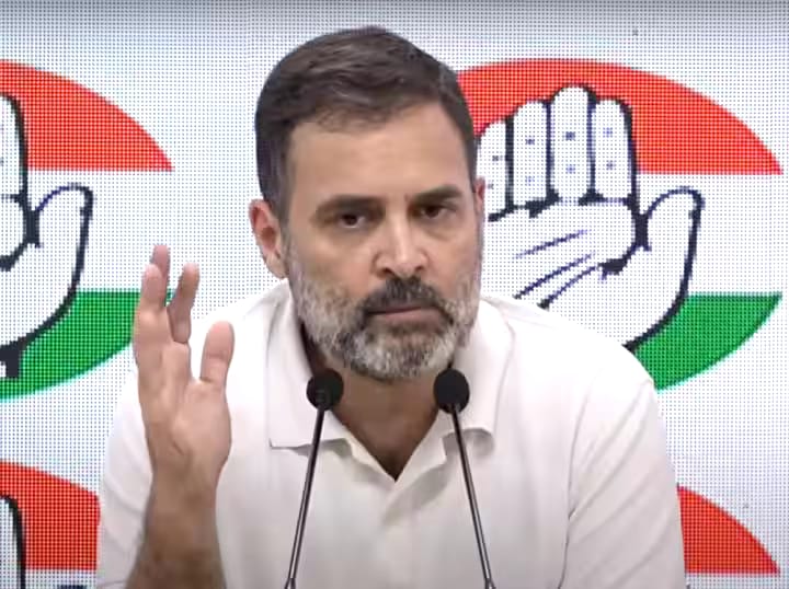 बीजेपी सांसद साक्षी महाराज ने राहुल गांधी को घोषित किया 'पागल', कहा-उन्हें तो पागलखाने में होना चाहिए 1 IMG 20230812 WA0041