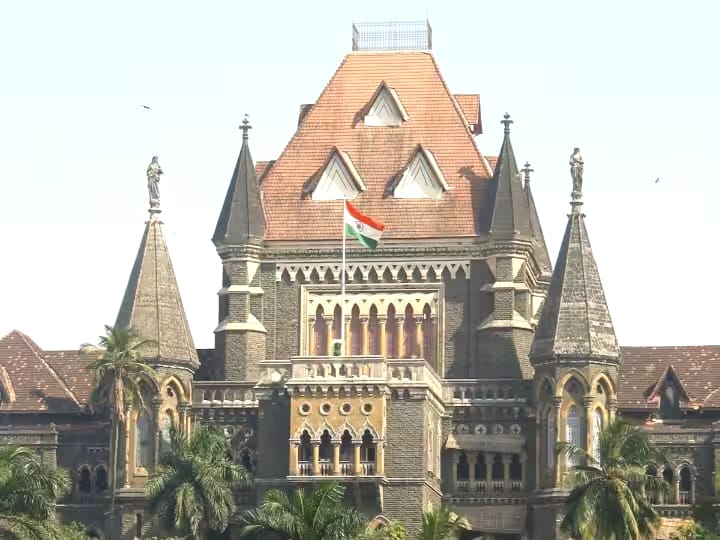 खराब सड़क को लेकर कोर्ट ने सरकार को लगाई फटकार,पूछा सवाल-आखिर बारिश क्यों नहीं झेल पा रही है सड़के? 1 IMG 20230813 WA0007