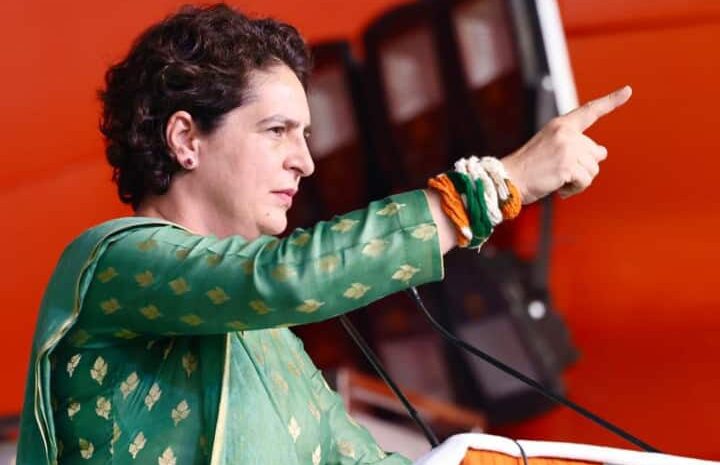 प्रियंका गांधी पर बीजेपी ने दर्ज कराई FIR तो विपक्षी नेताओं ने कह डाली बड़ी बात,कहा-FIR क्यों सीधे डाल दो जेल में