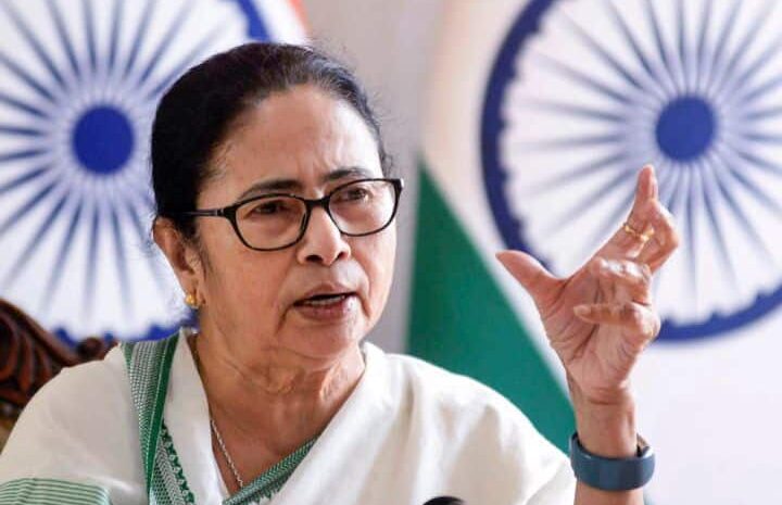 रसोई सिलेंडर सस्ता करने के ऐलान पर बोली ममता बनर्जी,यह विपक्षी गठबंधन का भय है