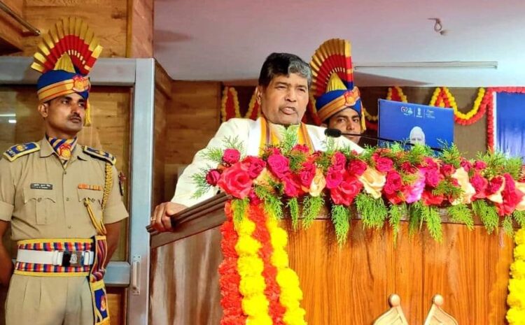 INDIA गठबंधन पर बोले केंद्रीय मंत्री पशुपति पारस,उस गठबंधन में एक अनार है और 100 बीमार है