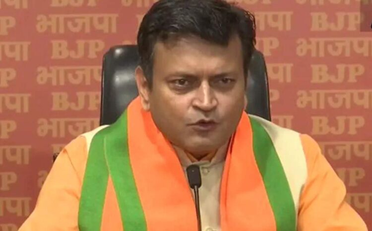 शिक्षा मंत्री के बयान पर भड़के बीजेपी के नेता,कहा-रामचरितमानस में पोटेशियम साइनाइड नजर आता है तो चख लें