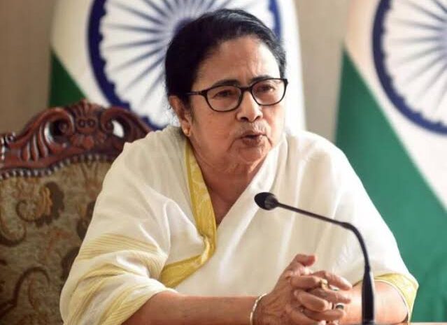 पश्चिम बंगाल के 50 हजार मनरेगा श्रमिक दिल्ली में सरकार के खिलाफ करेंगे आंदोलन,ममता की पार्टी ने दिया समर्थन