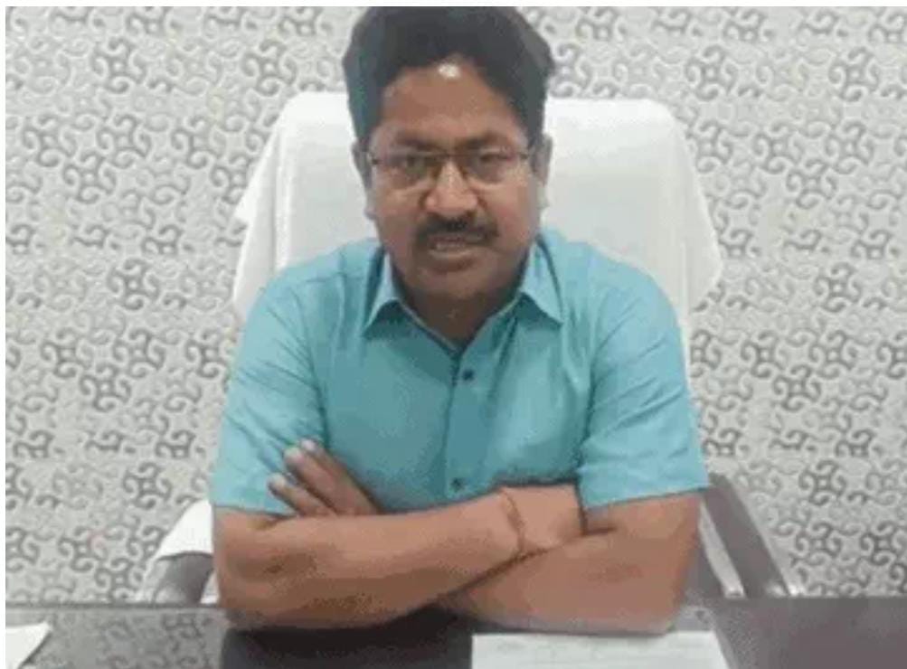 मेरठ कमिश्नर और बलिया के डीएम को सीएम योगी ने लगाई फटकार,कार्यमुक्त करने का दिया आदेश 1 IMG 20230917 WA0030
