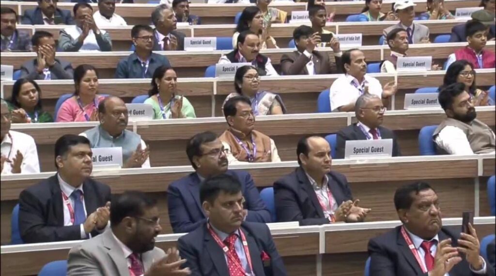 अधिवक्ता सम्मेलन में बोले प्रधानमंत्री मोदी-भारत पर दुनिया का बढ़ रहा है भरोसा क्योंकि दुनिया ने हमारी कूटनीति की देखी झलक 1 IMG 20230923 WA0022