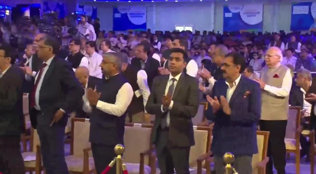 वाइब्रेंट गुजरात समिट के 20 साल पूरे होने पर बोले पीएम मोदी-छोटा सा बीज आज वट वृक्ष बन गया 1 IMG 20230927 WA0034