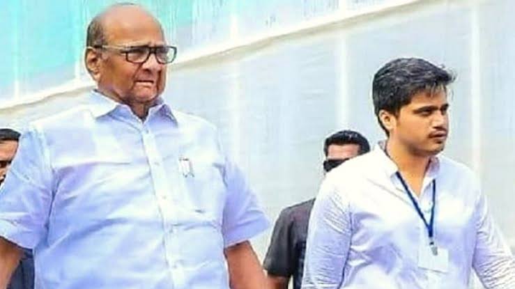 शरद पवार के विधायक को मिला अपनी प्लांट बंद करने का नोटिस,रोहित पवार ने कारवाई को बताया राजनीतिक बदला