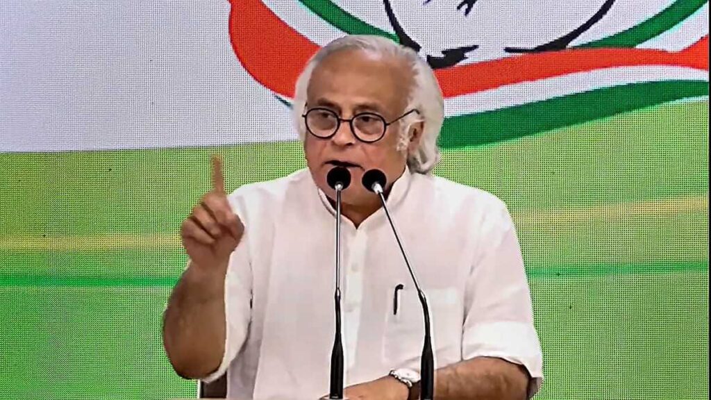 कांग्रेस ने बेरोजगारी का पेश किया आंकड़ा,कहा-मोदी सरकार में 31 प्रतिशत तक की आई है नौकरियों में गिरावट 1 IMG 20230929 WA0003