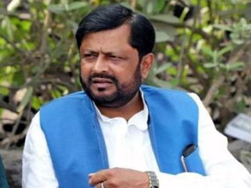 ठाकुर विवाद पर दो भागों में बंटी नीतीश की पार्टी,ललन सिंह और संजय सिंह हुए आमने-सामने तो सीएम नीतीश ने साधी चुप्पी