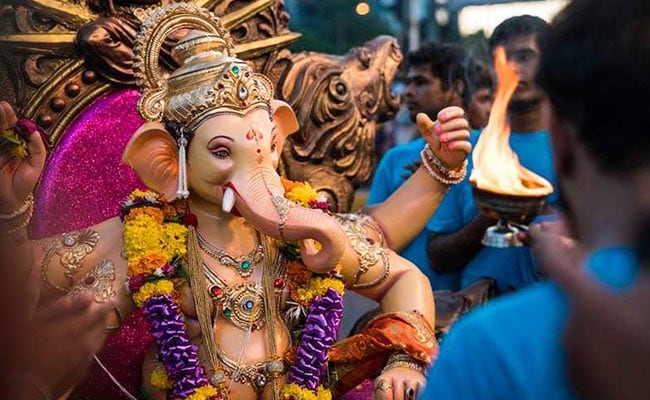 धूमधाम से कल मनाया जाएगा गणेश चतुर्थी,जानिए कैसे करना चाहिए पूजा-पाठ की तैयारी 3 pfd89er8 ganesha unaplash 650 625x300 12 September 18 1