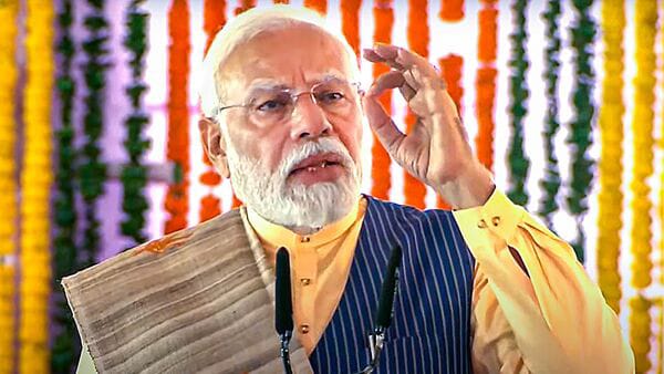 प्रियंका गांधी ने बीजेपी पर बोला हमला,कहा-एमपी में व्यापाम से लेकर महाकाल कॉरिडोर तक हुए घोटाले फिर भी ईडी ने क्यों नहीं की जांच 1 IMG 20231003 WA0057