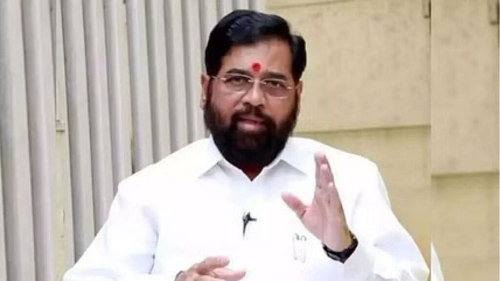 महाराष्ट्र में शिंदे सरकार पर बरसे ठाकरे,कहा-यह सरकार भ्रष्टाचार में डूबी हुई है इसकी सीबीआई जांच करानी चाहिए 1 IMG 20231007 WA0025
