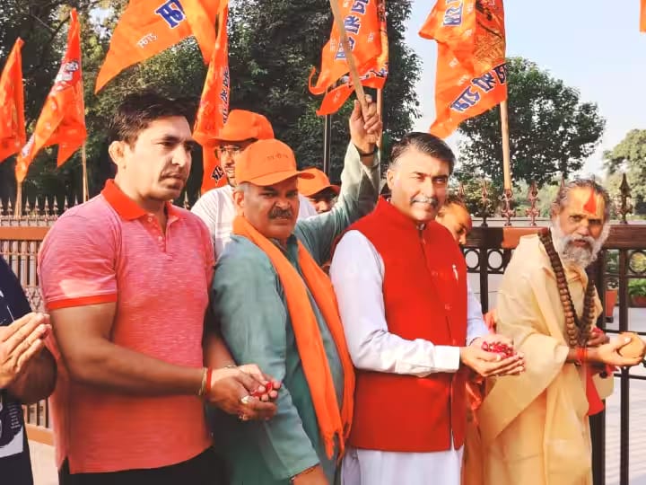 सोए हुए हिंदुओं को जगाने के लिए विश्व हिंदू परिषद निकालेगी शौर्य जागरण यात्रा 1 IMG 20231007 WA0037