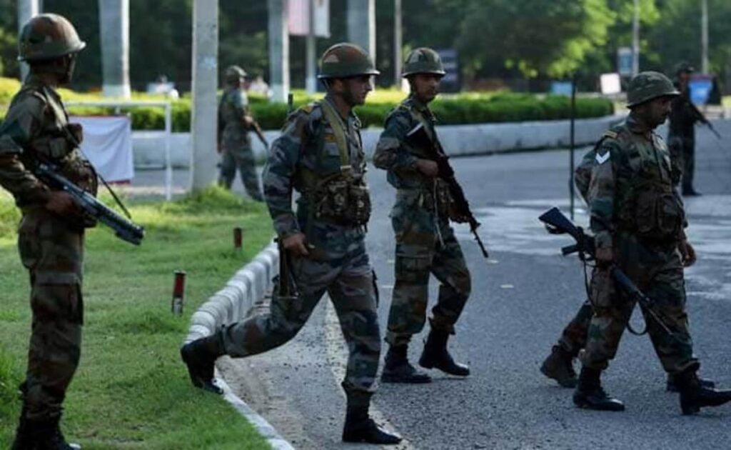 शाहरुख खान को मिली जान से मारने की धमकी तो मुंबई सरकार ने दी Y+ सिक्योरिटी,24 घंटे हथियारों से लैस सुरक्षाकर्मी रहेंगे तैनात 1 IMG 20231009 WA0008