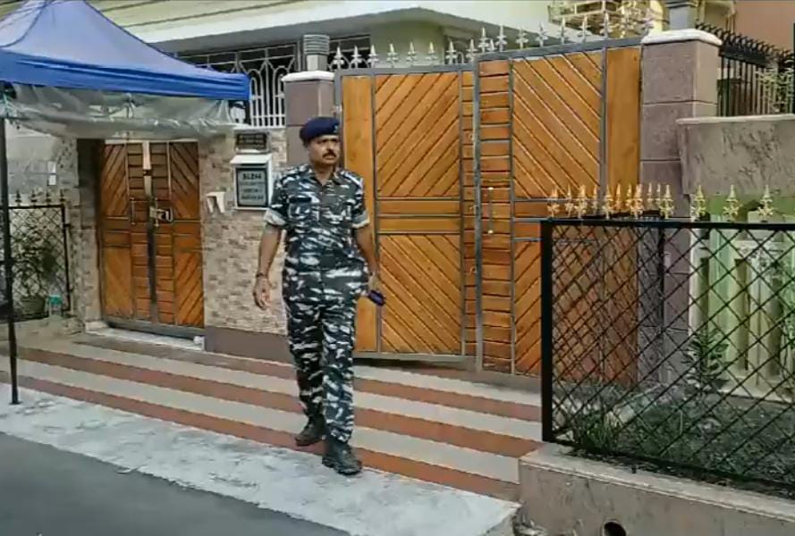 पश्चिम बंगाल में राशन वितरण घोटाले में ED ने की बड़ी कारवाई,ममता के मंत्री ज्योतिप्रिया मल्लिक के ठिकानों पर ED ने की छापेमारी 1 IMG 20231026 WA0016