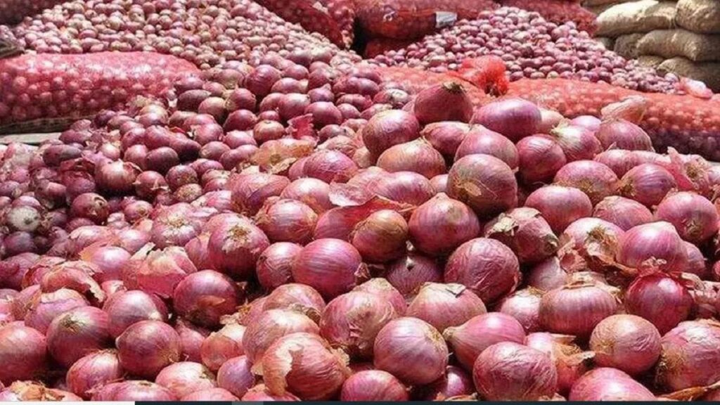 टमाटर के बाद अब प्याज के दाम में लगी आग,70 रुपए तक देश में पहुंची प्याजों का दाम 1 IMG 20231026 WA0037