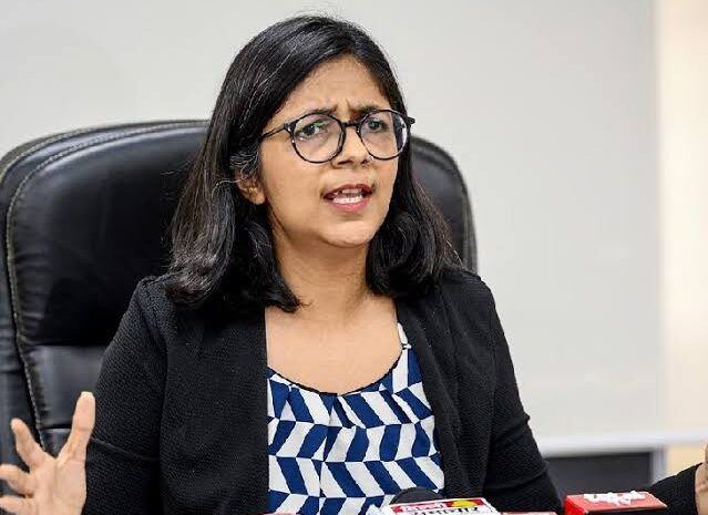 हिंदू देवियों की अश्लील तस्वीर बनाकर बेचे जाने की शिकायत पर दिल्ली महिला आयोग ने की आरोपियों को तुरंत गिरफ्तार करने की मांग
