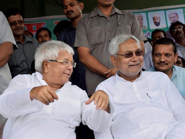 भाजपा हटाओ,देश बचाओ रैली में आज शामिल होंगे लालू-नीतीश,लाखों लोगों का पहुंचने का है अनुमान