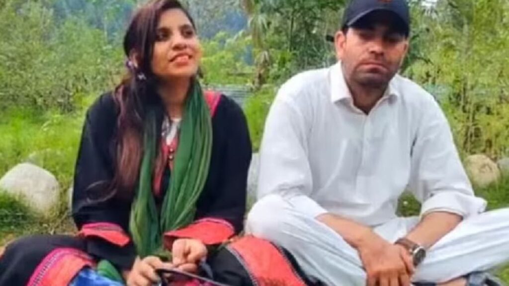 पाकिस्तान से भारत वापस आई अंजू से जांच एजेंसी ने की आधे घंटे तक पूछताछ,बोली अंजू-पाकिस्तान में लोगों ने मुझे बड़े प्यार से रखा था 1 IMG 20231130 WA0004