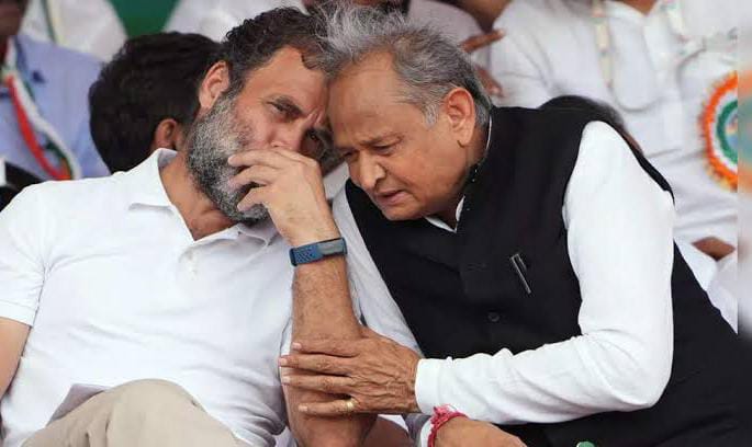 तेलंगाना में ढह सकता है KCR का किला,राजस्थान में बरकरार रह सकता है कांग्रेस का रिवाज