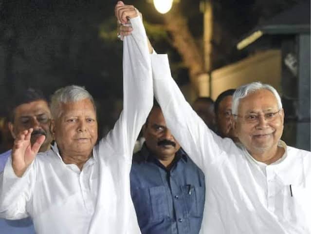 नीतीश के खास नेता ने लालू परिवार पर बोला हमला,कहा-12 प्रतिशत वाला उपमुख्यमंत्री बन सकता है तो 18 प्रतिशत वाला क्यों नहीं? 1 IMG 20231208 WA0017