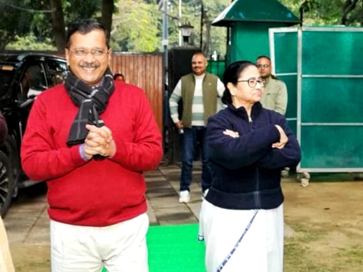 विपक्षी गठबंधन की बैठक में क्या आज खत्म हो पाएगा सीट बंटवारे का मामला?दिल्ली पहुंचे सभी विपक्षी दलों के छोटे-बड़े नेता 1 IMG 20231218 WA0045