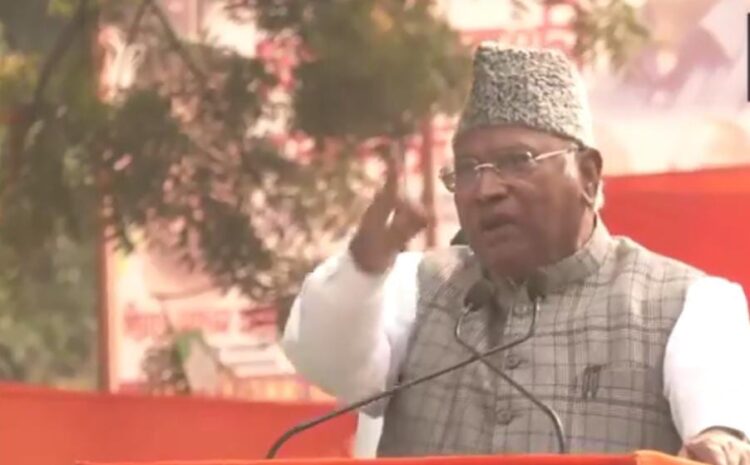 कांग्रेस अध्यक्ष खरगे ने मोदी सरकार पर लगाया बड़ा आरोप,कहा-संसद में हमें सरकार नहीं देती है बोलने