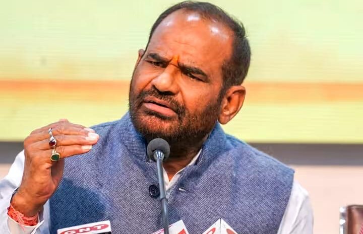 साक्षी मलिक के कुश्ती से संन्यास लेने वाली बातों पर बोली बीजेपी,वो बच्चे हैं किसी का टूल नहीं बनना चाहिए