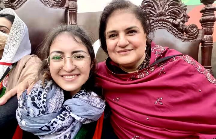 पीपीपी के टिकट पर पाकिस्तान में पहली बार कोई हिंदू महिला लड़ेगी चुनाव,जमा किया अपना नामांकन पत्र