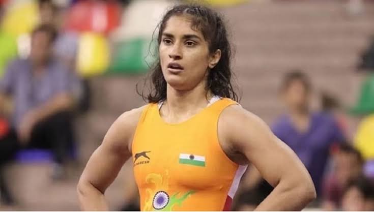 विनेश फोगाट ने पीएम मोदी को लिखी चिट्ठी,बोली-मैं ध्यानचंद खेल रत्न और अर्जुन अवॉर्ड कर रही हूं वापस
