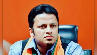 जेपी नड्डा के निर्देश पर राष्ट्रीय मंत्री पद से हटाए गए बीजेपी नेता अनुपम हाजरा,पार्टी के खिलाफ देते रहे हैं विवादित बयान