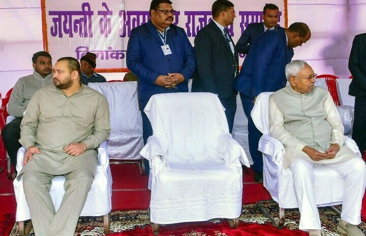 सीएम नीतीश के वजह से तेजस्वी ने रद्द किया अपना आस्ट्रेलियां दौरा,दोनों के बीच में बढ़ी दूरियां क्योंकि जल्द होने वाली है बड़ी उलटफेर!