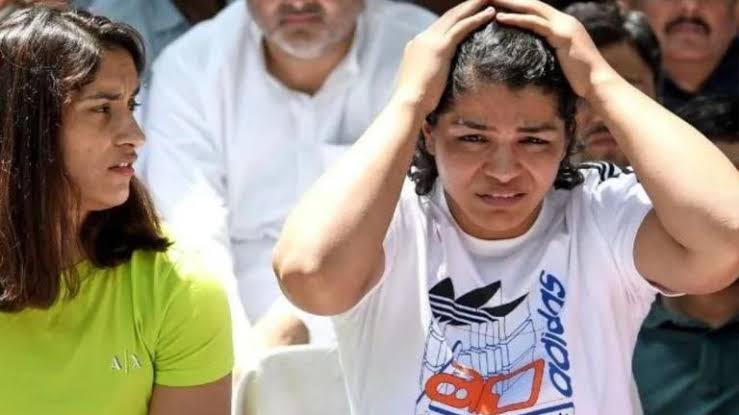  महिला पहलवान साक्षी मलिक ने बृजभूषण सिंह पर लगाया बड़ा आरोप,कहा-परिवार को मिल रही हैं धमकियां