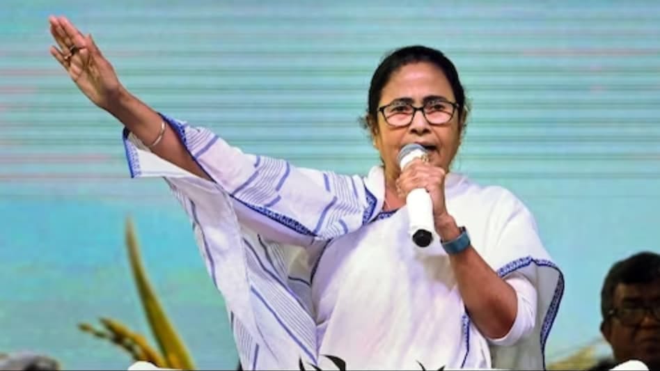 पश्चिम बंगाल में ED की टीम पर हमले को लेकर ममता पर भड़के अधीर रंजन,कहा-राज्य में फेल है कानून-व्यवस्था 1 IMG 20240104 WA0024 1