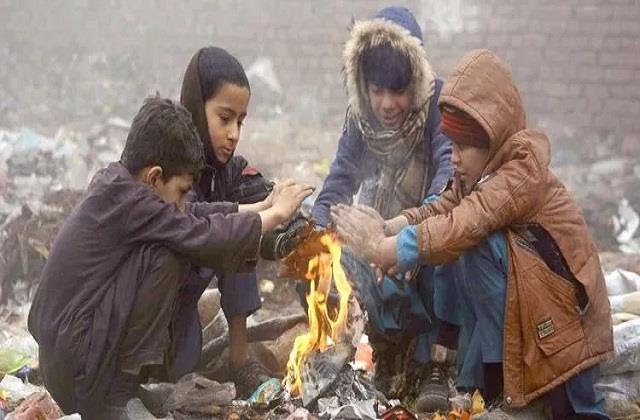ठंड की चपेट में आने से पाकिस्तान में 36 बच्चों की गई जान,सोयी हुई पाक सरकार ने अब जारी की नई एडवाइजरी