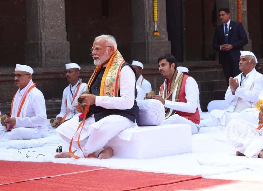 प्रधानमंत्री ने लोगों से मंदिर की साफ-सफाई करने के लिए की गुजारिश,कहा-प्राण प्रतिष्ठा के अवसर पर मंदिरों में करें साफ-सफाई 1 IMG 20240112 WA0031