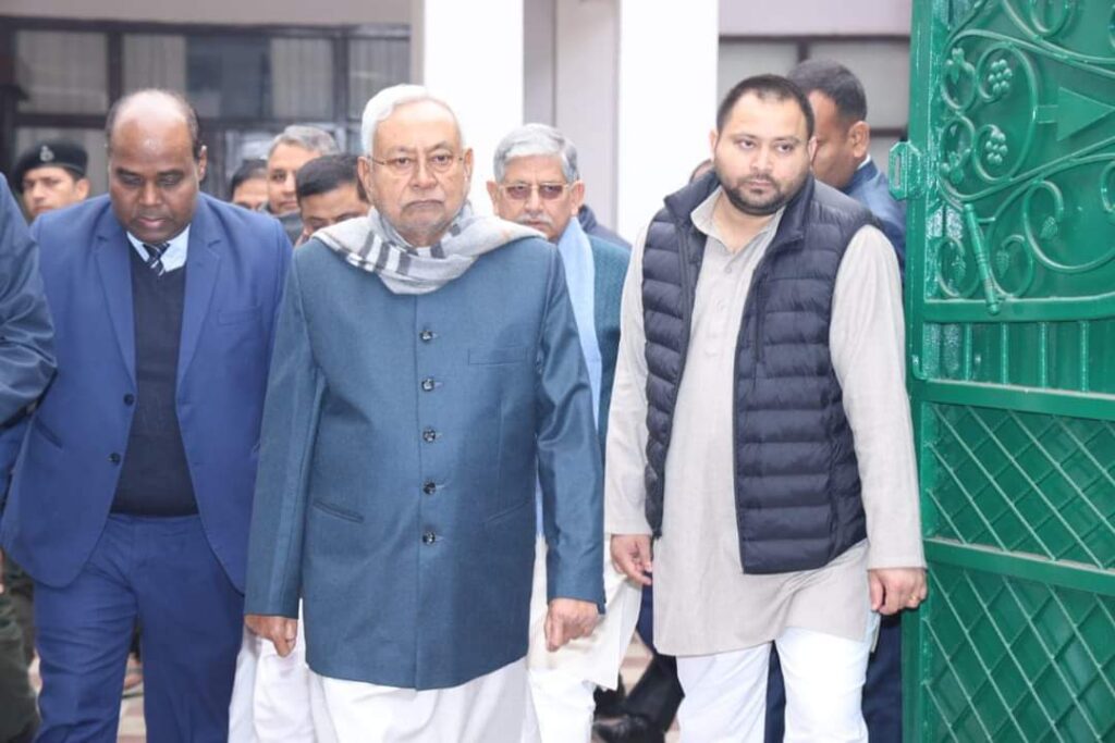 लालू के आशीर्वाद से सीएम बने हैं नीतीश क्योंकि हमारे 79 विधायक है इसलिए हम बड़े भाई हैं,दही-चूड़ा भोज के बाद गरमाई बिहार की सियासत 1 IMG 20240116 WA0002